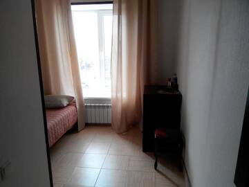 Фото номера Улучшенный одноместный номер Гостевой дом Mari Hotel г. Мариуполь 3
