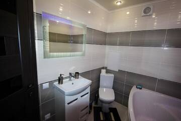 Фото номера Апартаменты с 1 спальней Апартаменты Day&amp;Night Apartment г. Мариуполь 9