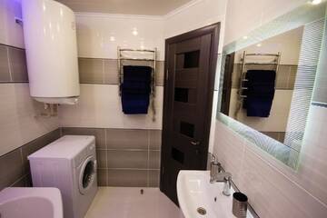 Фото номера Апартаменты с 1 спальней Апартаменты Day&amp;Night Apartment г. Мариуполь 10