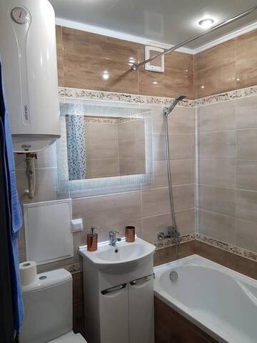 Фото номера Апартаменты с балконом Апартаменты Fresh-apartment г. Мариуполь 16
