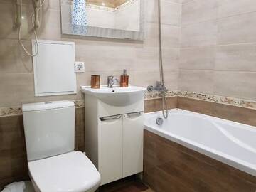 Фото номера Апартаменты с балконом Апартаменты Fresh-apartment г. Мариуполь 35