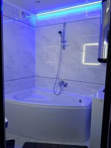 Фото номера Апартаменты Апартаменты Sapphire Deluxe Apartment г. Мариуполь 17