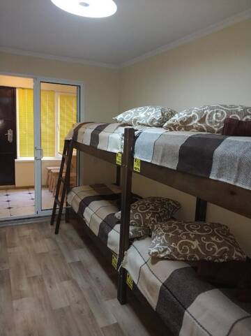 Фото номера Кровать в общем 4-местном номере для мужчин и женщин Хостелы Mr. HOSTEL г. Мариуполь 6